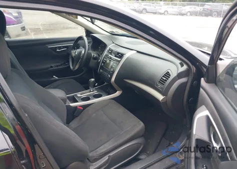 2015 Nissan Altima 2.5 S z USA, uszkodzony, nr VIN 1N4AL3AP4FC133284